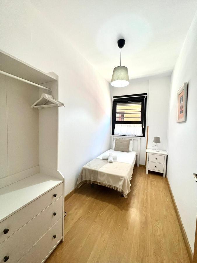 Adela & Private Courtyard By Ele Apartments Malaga Exterior photo